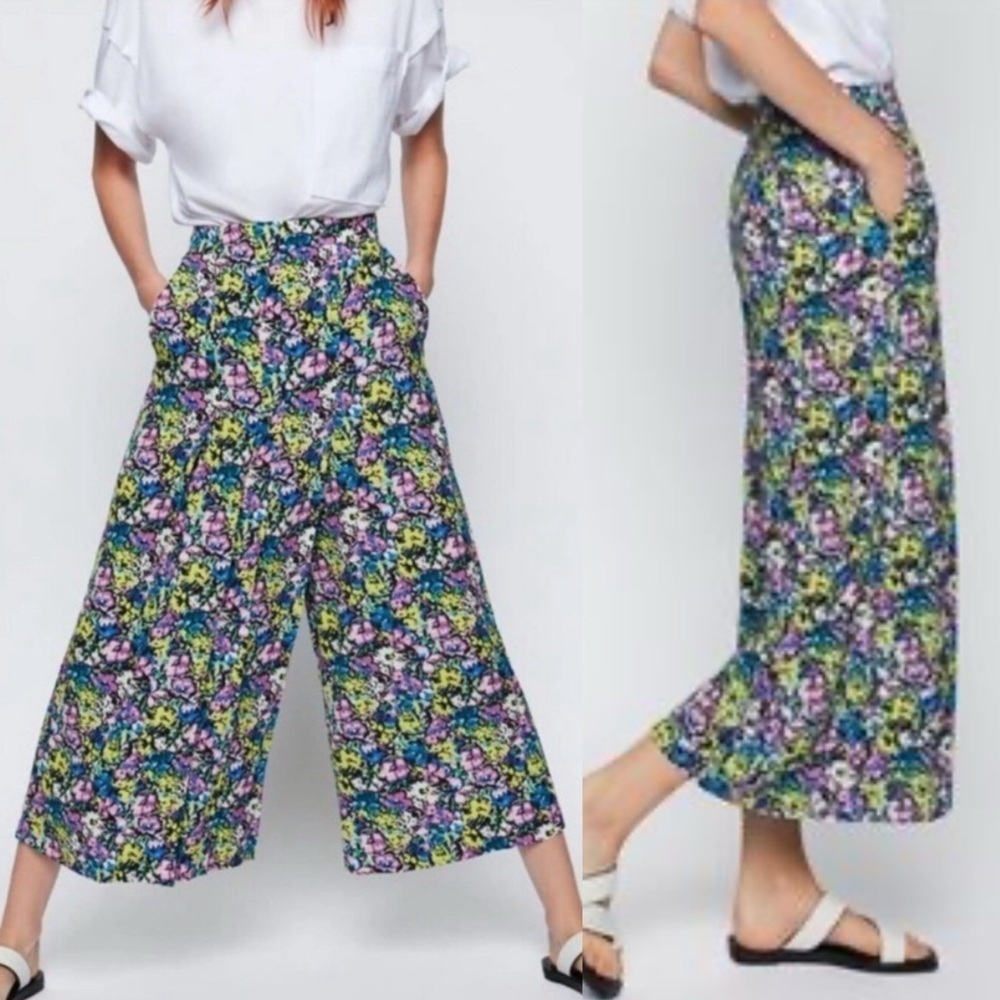 ZARA Pleated Purple Floral Cropped Side Zip Culottes Pants